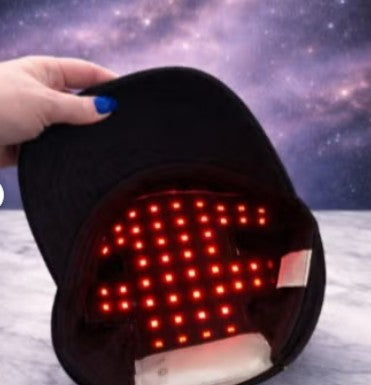 Balance Lumière Halo Red Light Baseball Cap